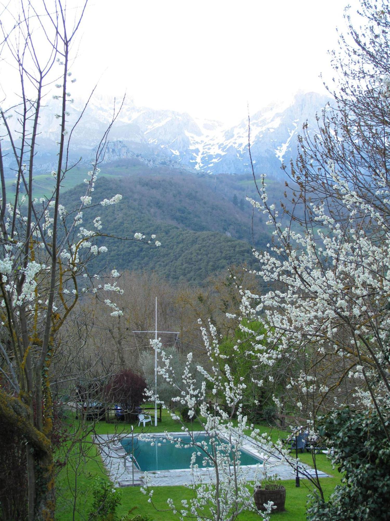 Albergue Turistico Valdebaro Camaleno Bagian luar foto