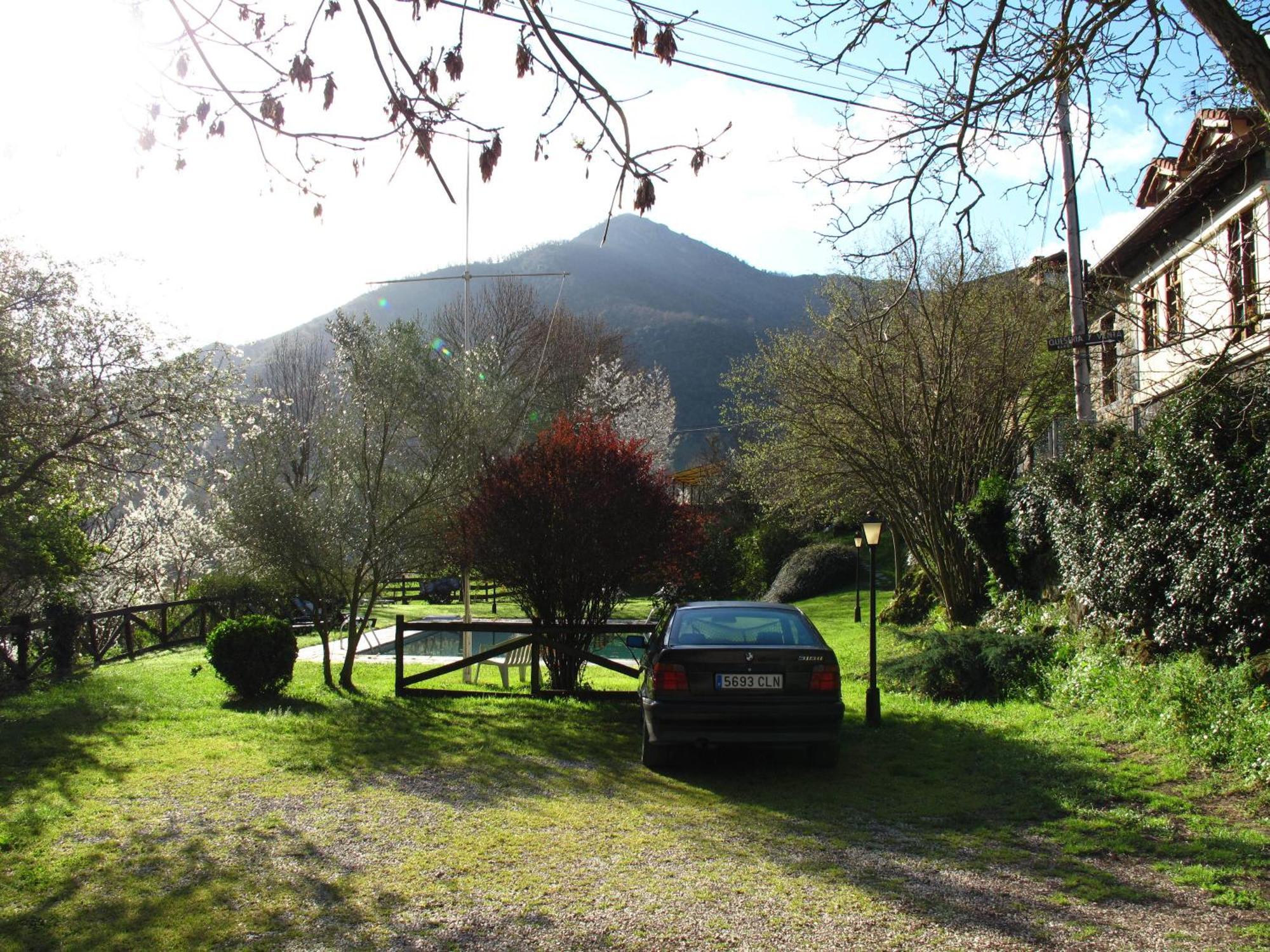 Albergue Turistico Valdebaro Camaleno Bagian luar foto