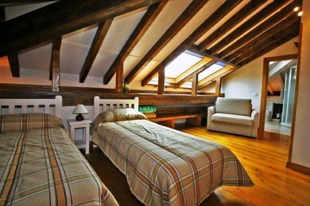 Albergue Turistico Valdebaro Camaleno Bagian luar foto